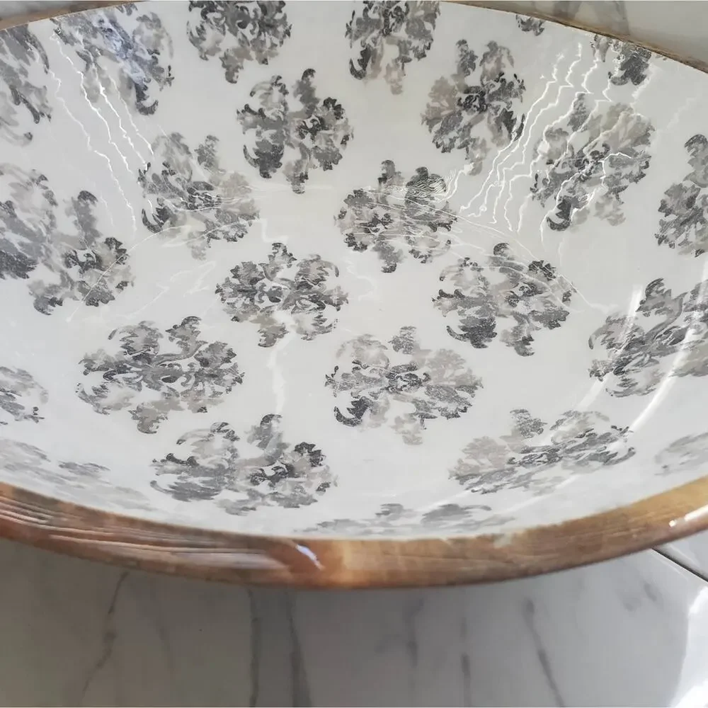 WOOD AND ACRYLIC DECORATIVE BOWL